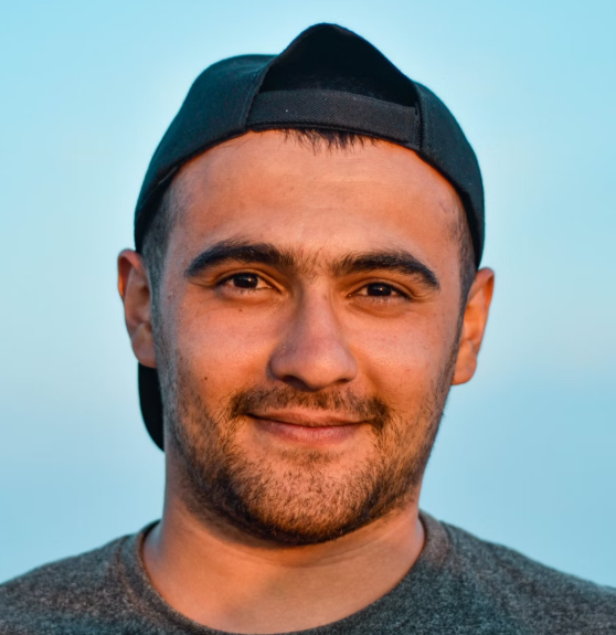 Étudiant 4